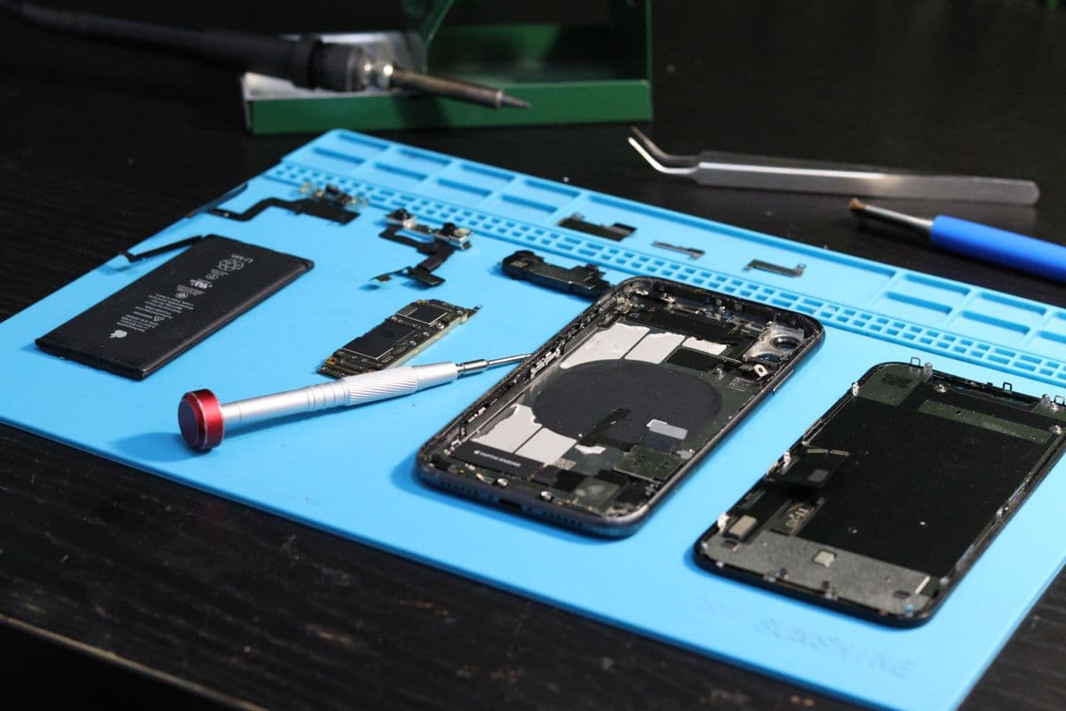 Screen, Battery & Port Replacement